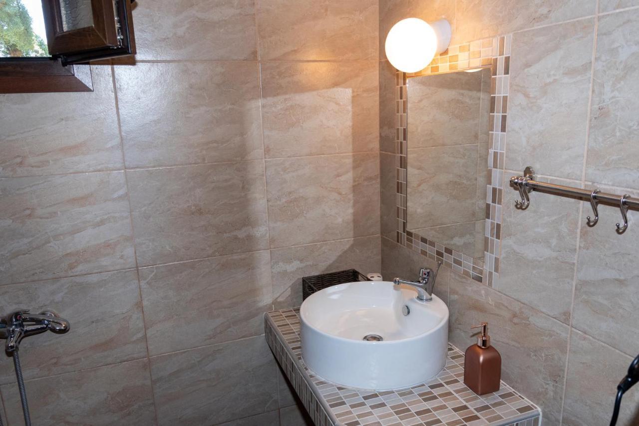 Dimitris Villas - Villa 4 ออร์โมส ปานากีอาส ภายนอก รูปภาพ